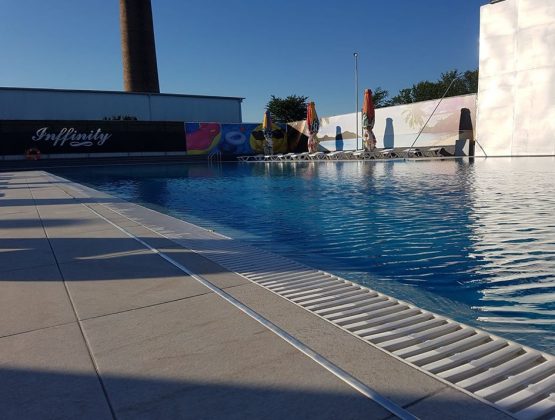 Молдове открыт долгожданный купальный сезон в бассейнах. О чем предупреждают специалисты отдыхающих