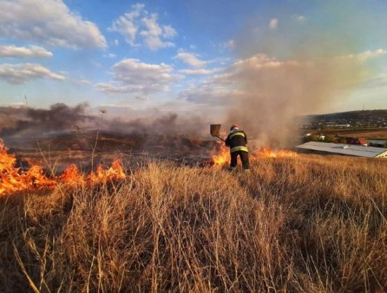 За сутки в Молдове пожарными ликвидировано 26 очагов возгорания