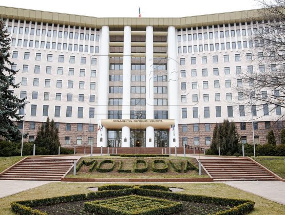 Парламент Молдовы проводит первое заседание весенней сессиию. Онлайн-трансляция