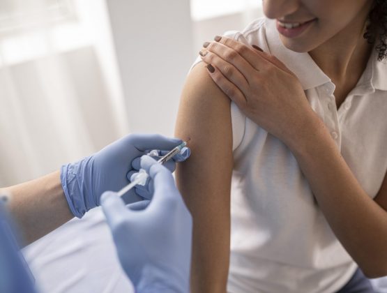 За минувшие сутки в Молдове было вакцинировано 1245 медработников