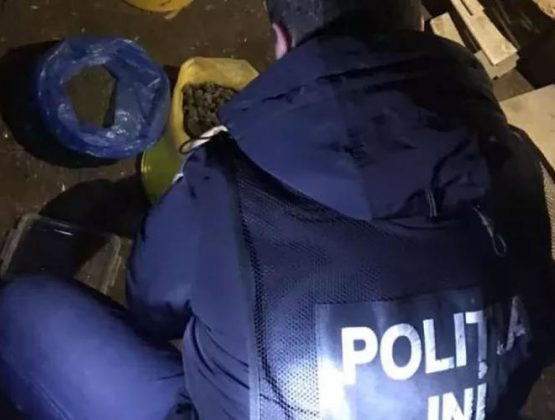 Полиция задержала двух уроженцев Кагульского района при продаже наркотиков военнослужащим