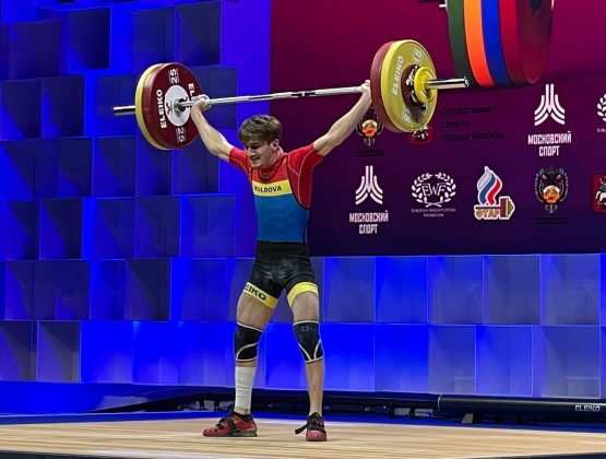 Спортсмен из Молдовы завоевал золото на чемпионате Европы по тяжелой атлетике