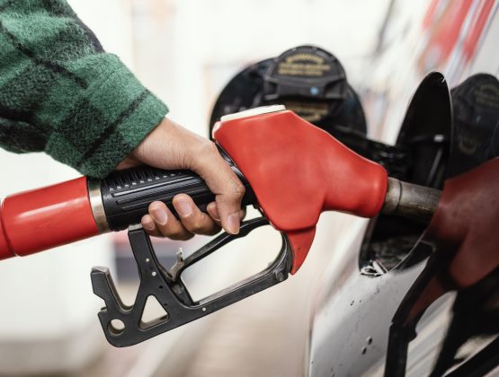Цена на топливо с сегодняшнего дня будет определена по новой методике